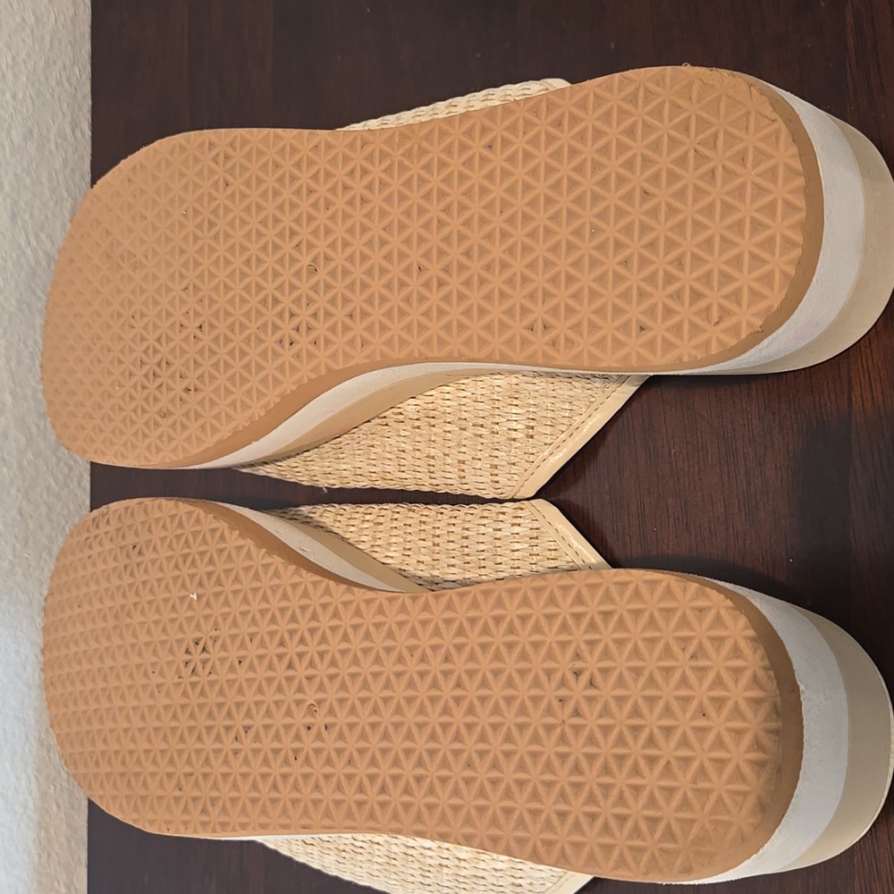 Matisse Raffia Platform Mules - Picture 7 of 12